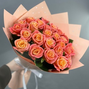 Букет из 25 роз Мисс Пигги (50 см) в Ногинске