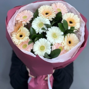 Букет из 13 белых гербер микс в Ногинске