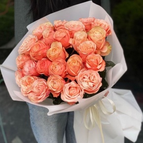 Букет из 23 пионовидных роз Эквадор сорта Кахала (60см) в Ногинске