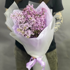 Букет из 9 веток ароматной сирени в Ногинске