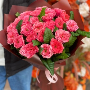 Букет из 25 махровых пионовидных роз Риджентс парк  (60 см) в Ногинске