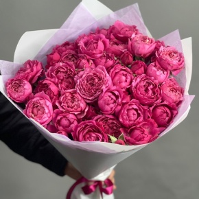 Букет из 11 кустовых пионовидных роз Джульетта в Ногинске