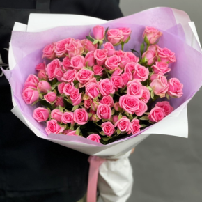 Букет "Рассвет принцессы" из 15 кустовых роз (50 см) в Ногинске