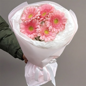 Букет из 5 розовых гербер мини в Ногинске