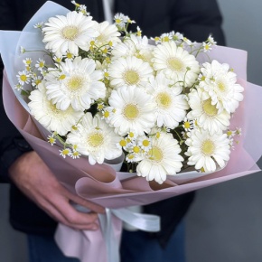 Нежный букет из гербер и ромашек в Ногинске