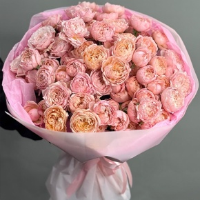 Букет из 35 кустовых пионовидных роз Джульетта (60 см) в Ногинске