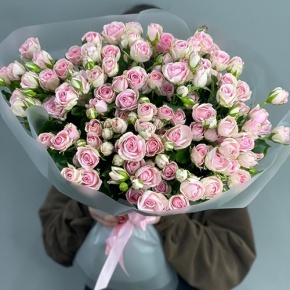 Букет "Постоянство" из 25 кустовых роз (60 см) в Ногинске