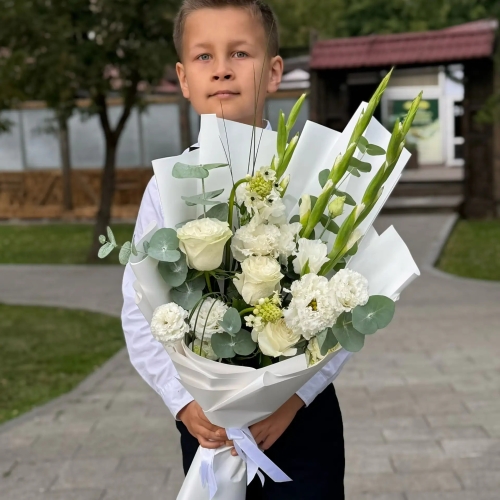 Букет на 1 сентября с гладиолусами, розами, эустомой и орнитогалумом в Ногинске
