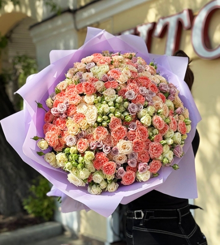 Букет из 101 кустовой розы микс в Ногинске